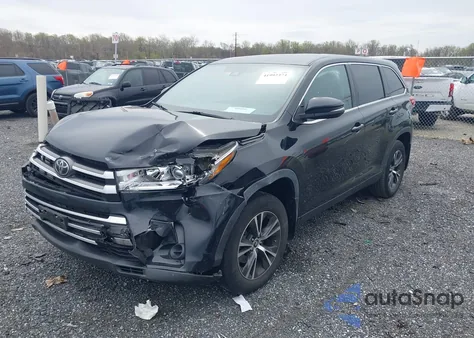 2019 Toyota Highlander Le z USA, uszkodzony, nr VIN 5TDBZRFH7KS994632